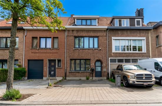 Ruime gezinswoning met 4 SLPK + grote tuin