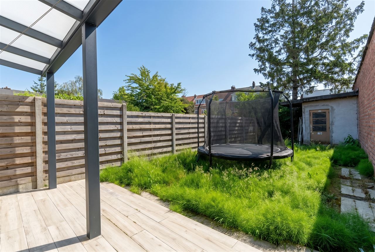Ruime gezinswoning met 4 SLPK + grote tuin