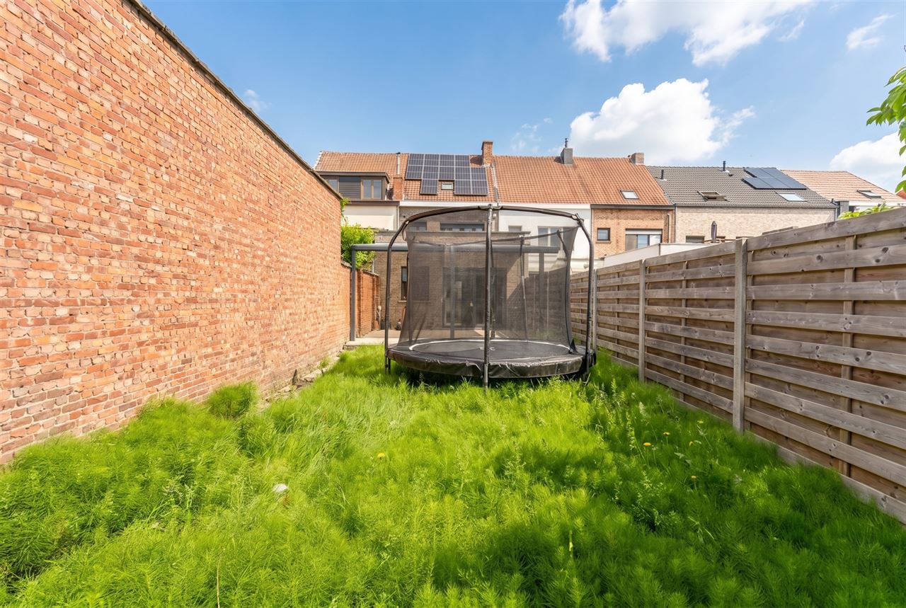 Ruime gezinswoning met 4 SLPK + grote tuin