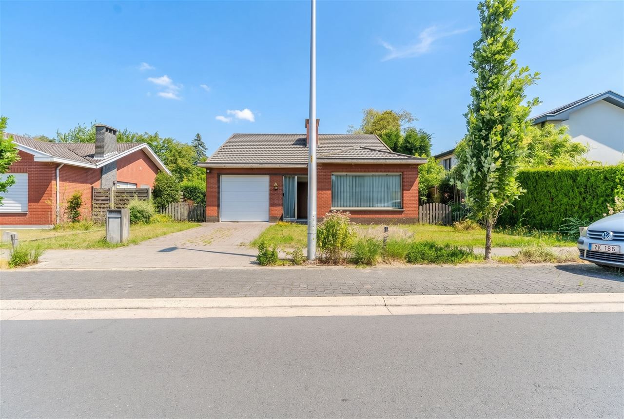 Villa op perceel van 500 m² in een zeer rustige woonwijk!