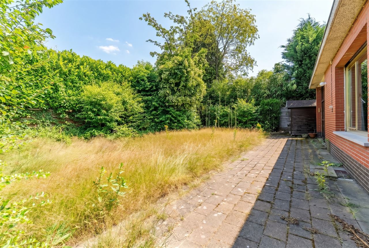 Villa op perceel van 500 m² in een zeer rustige woonwijk!