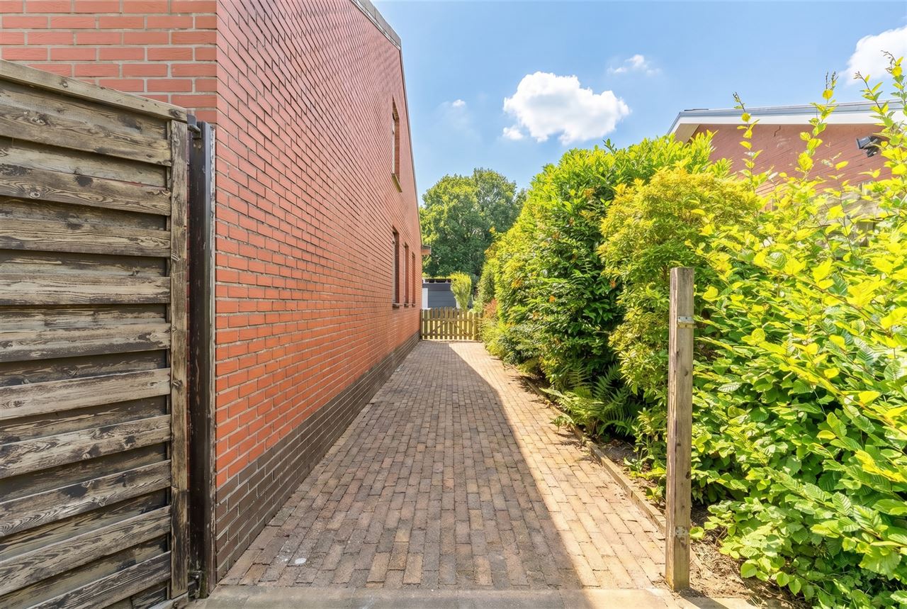 Villa op perceel van 500 m² in een zeer rustige woonwijk!