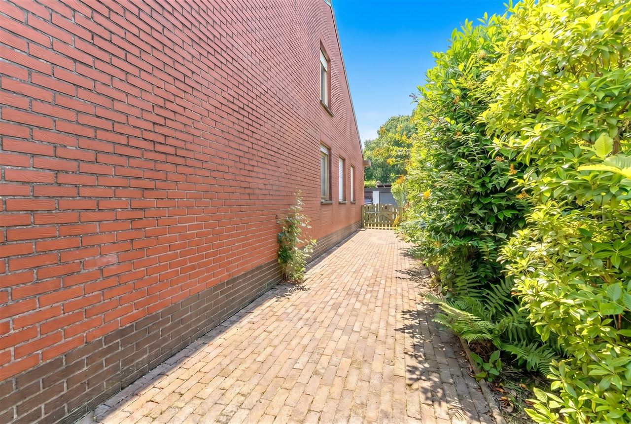 Villa op perceel van 500 m² in een zeer rustige woonwijk!