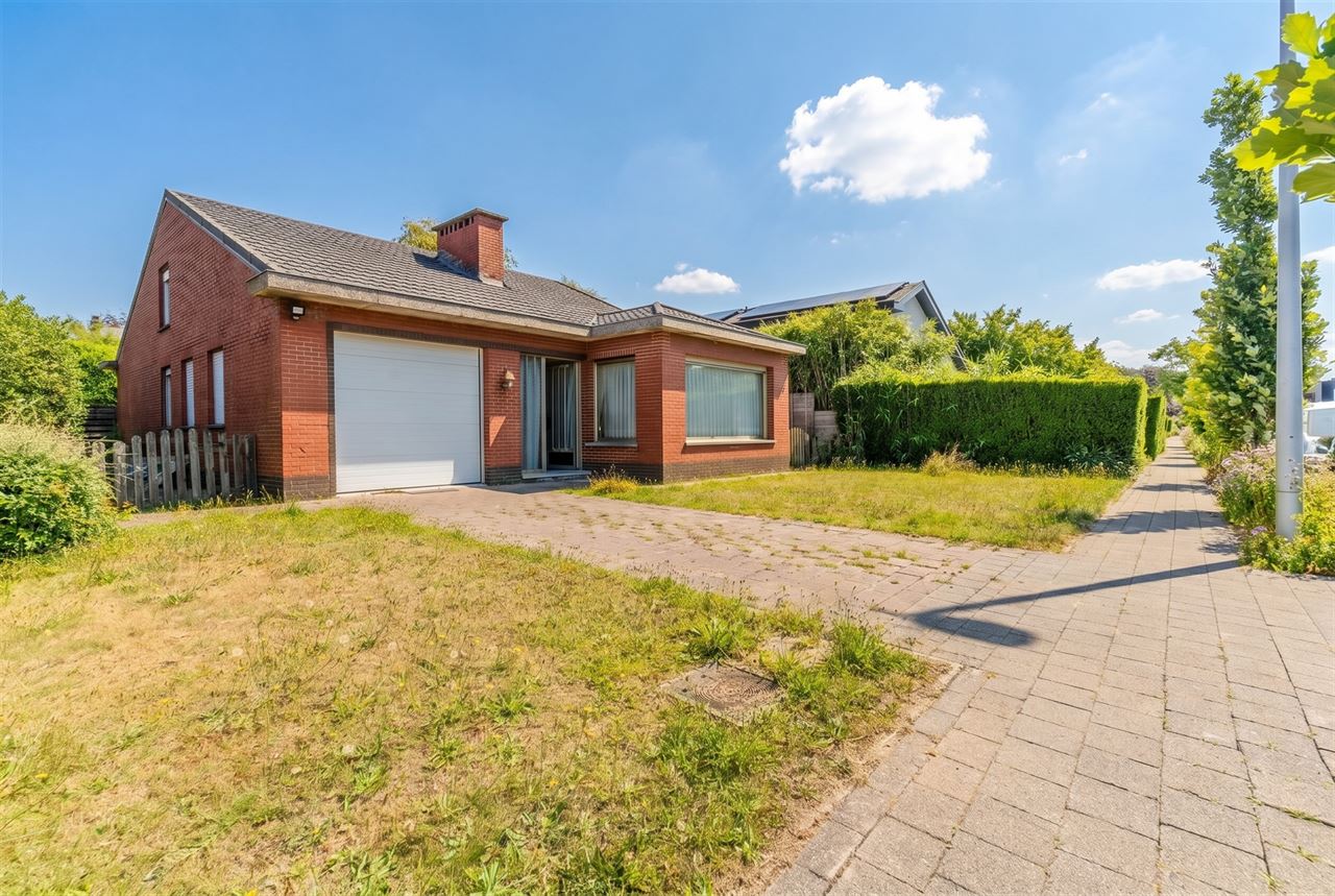 Villa op perceel van 500 m² in een zeer rustige woonwijk!