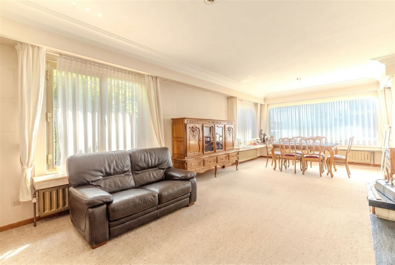 Villa op perceel van 500 m² in een zeer rustige woonwijk!