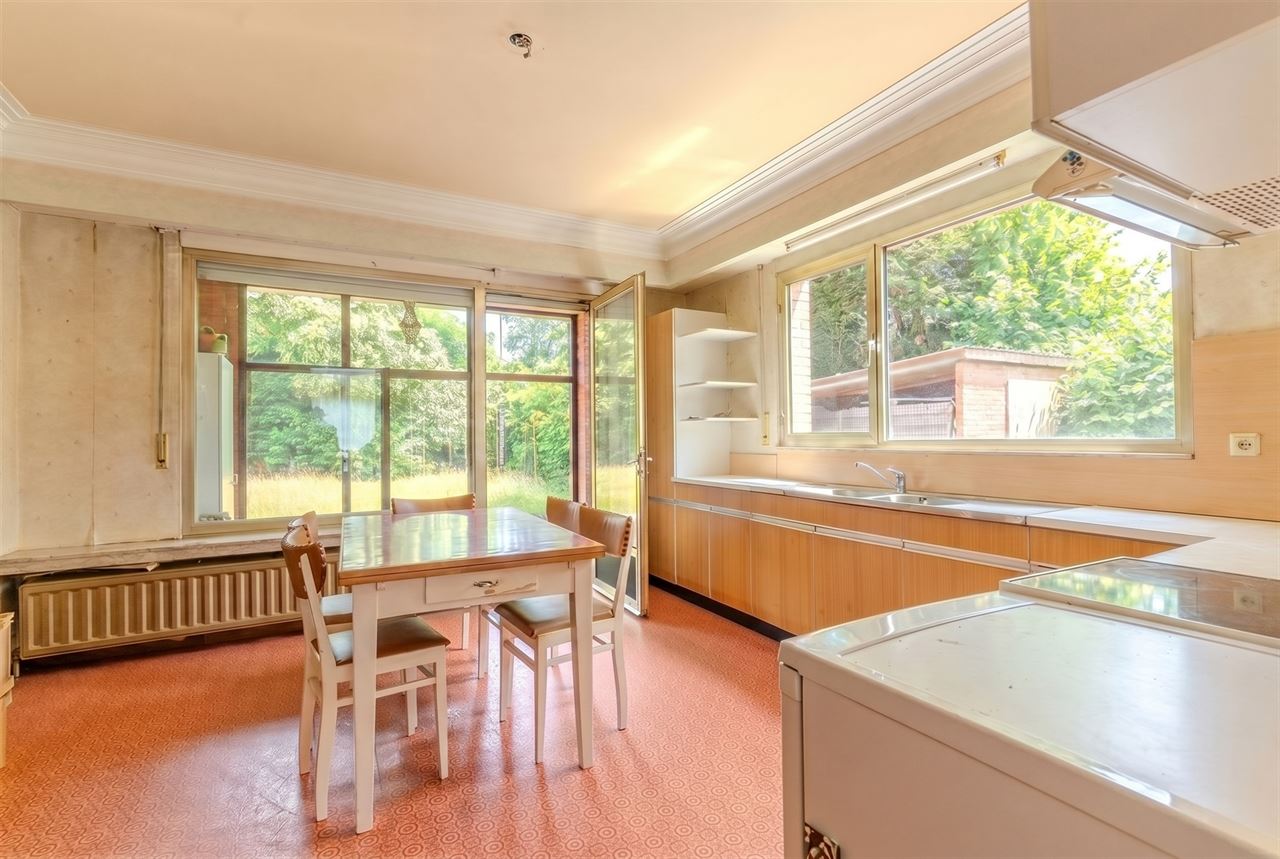 Villa op perceel van 500 m² in een zeer rustige woonwijk!