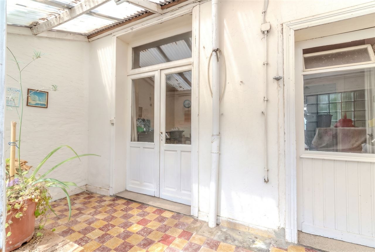 Te renoveren karakteristiek gebouw op toplocatie!