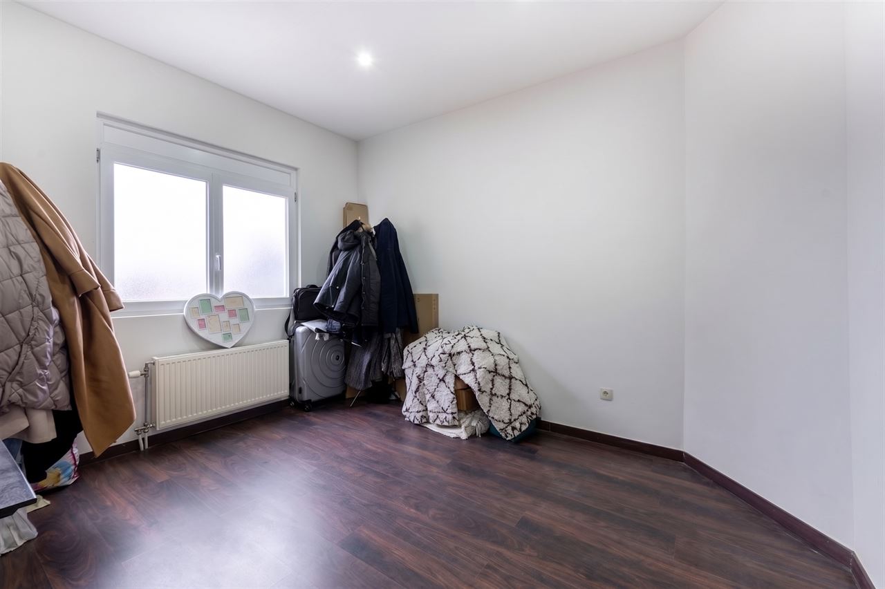 Gerenoveerde gezinswoning met 4 ruime slaapkamers en EPC B!