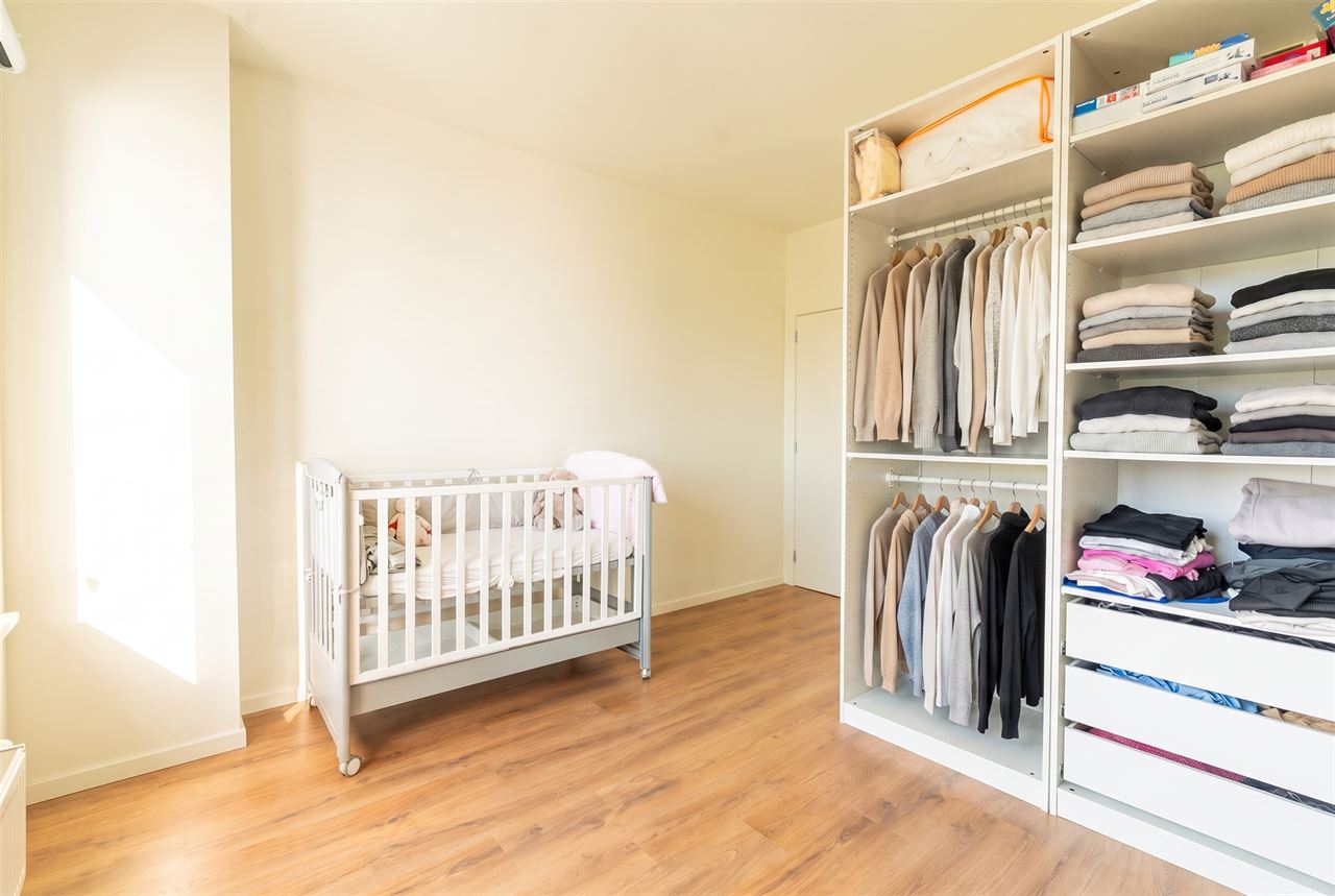 Zeer ruim + lichtrijk gerenoveerd appartement! ☀️