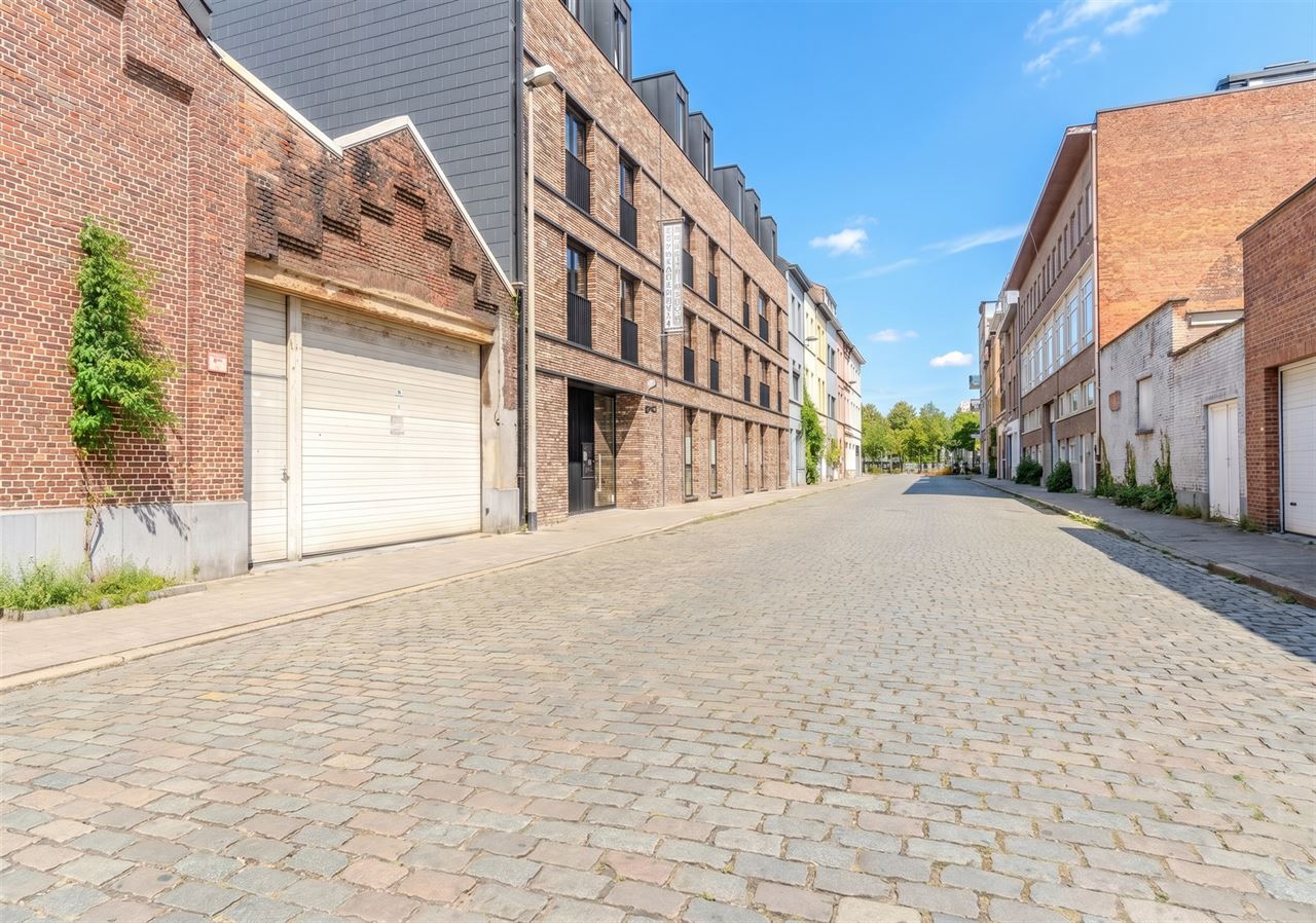 Magazijn van 140 m² – Topligging aan Park Spoor Noord