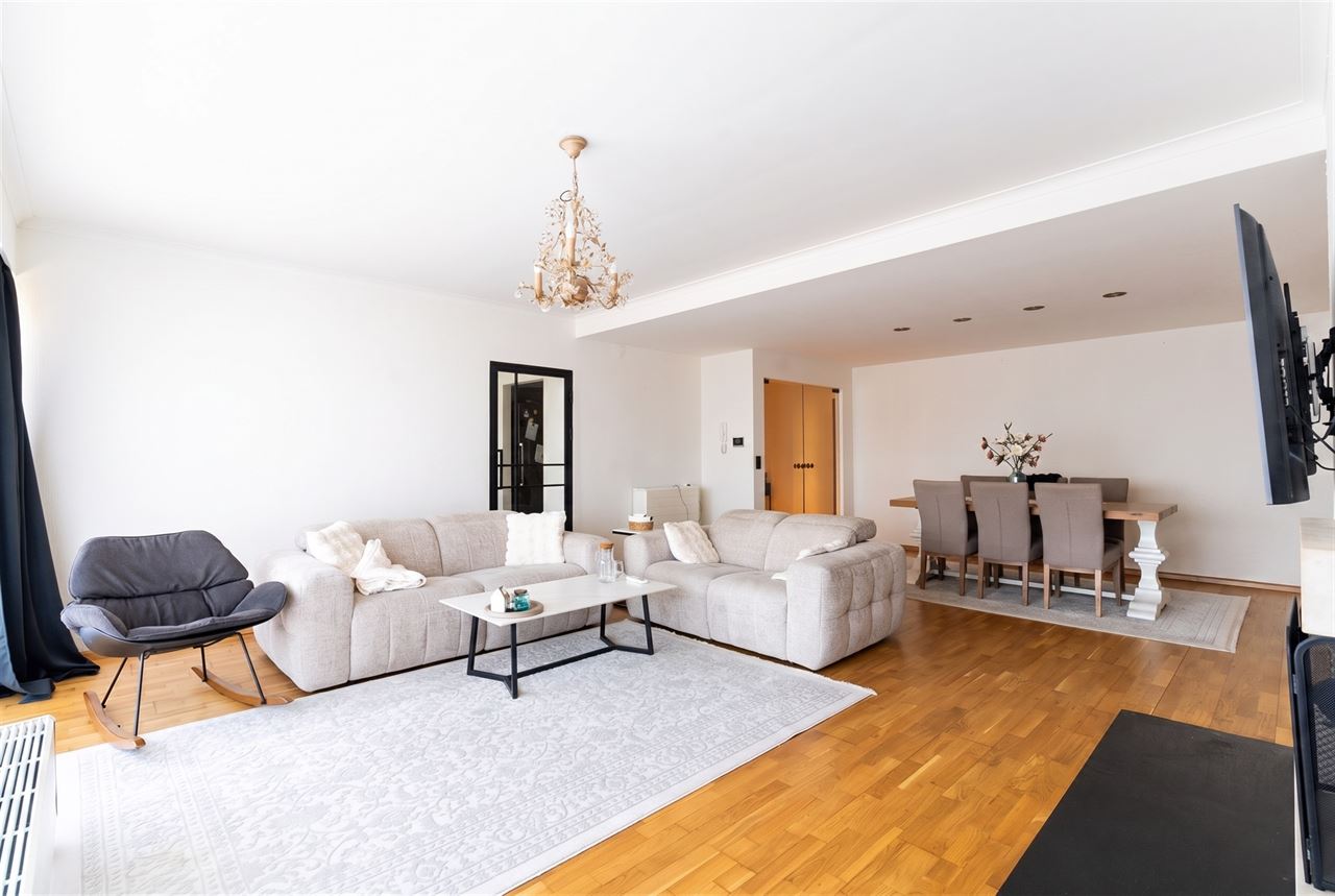 Ruim appartement van 145 m² met terras, EPC B en garagebox!