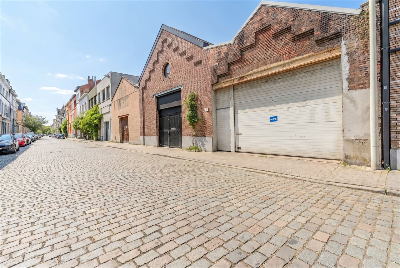 Magazijn van 140 m² – Topligging aan Park Spoor Noord