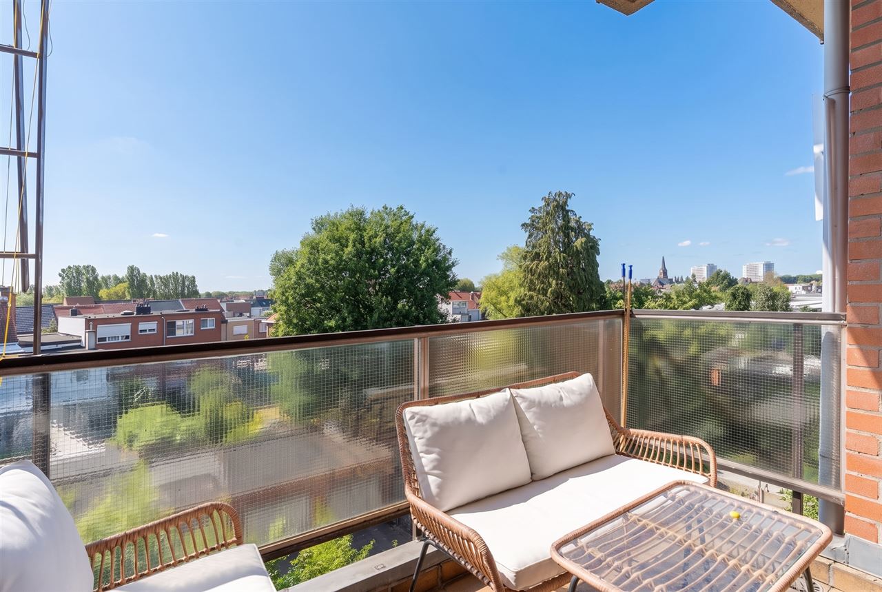 Ruim appartement van 145 m² met terras, EPC B en garagebox!