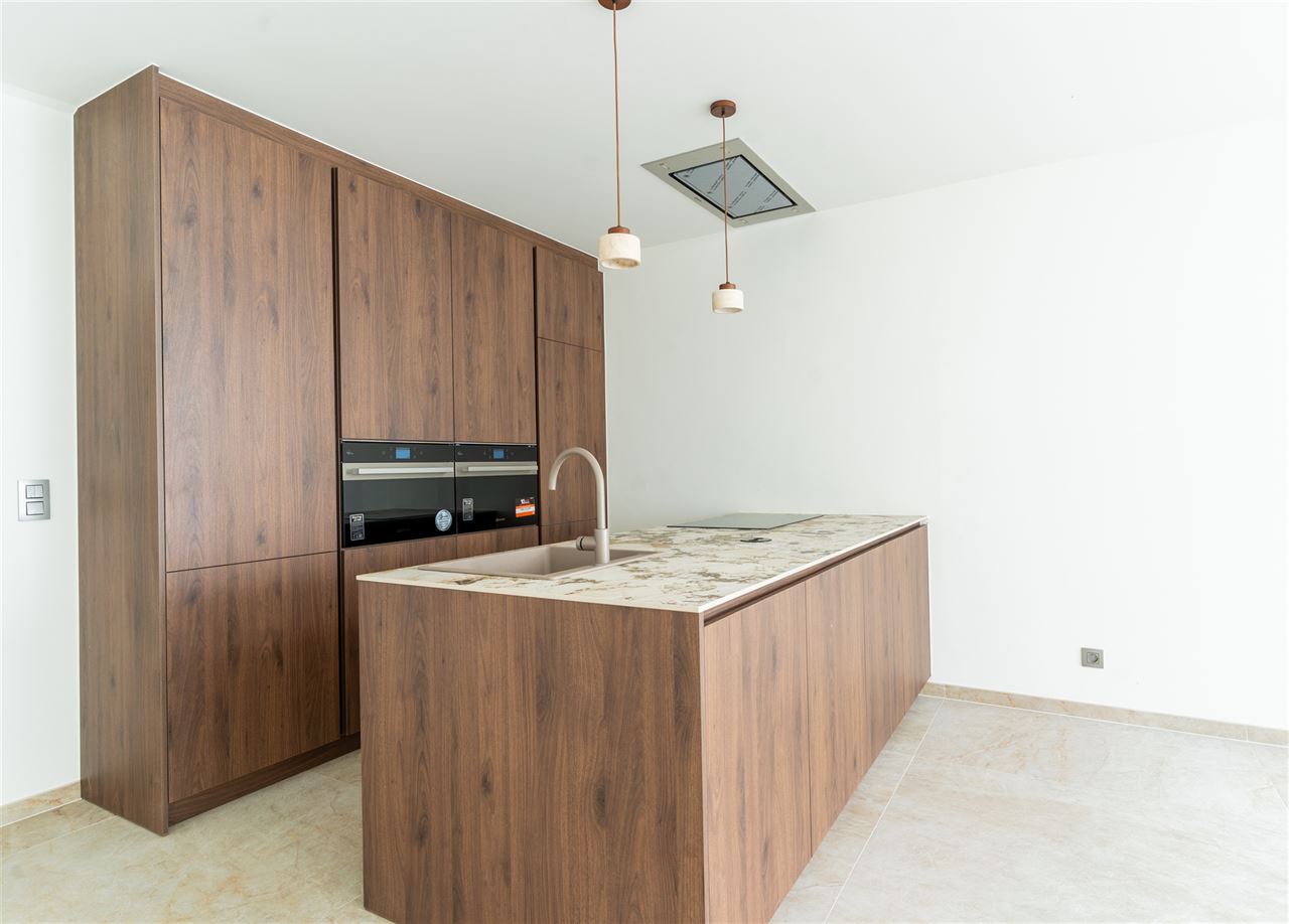 Gerenoveerde woning met EPC A, 4 slpk, garage en stadstuin!