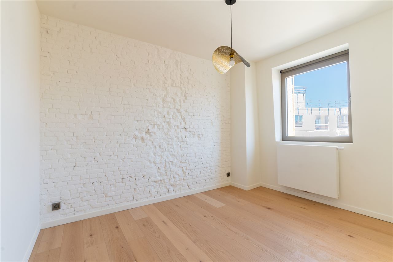 Gerenoveerde woning met EPC A, 4 slpk, garage en stadstuin!