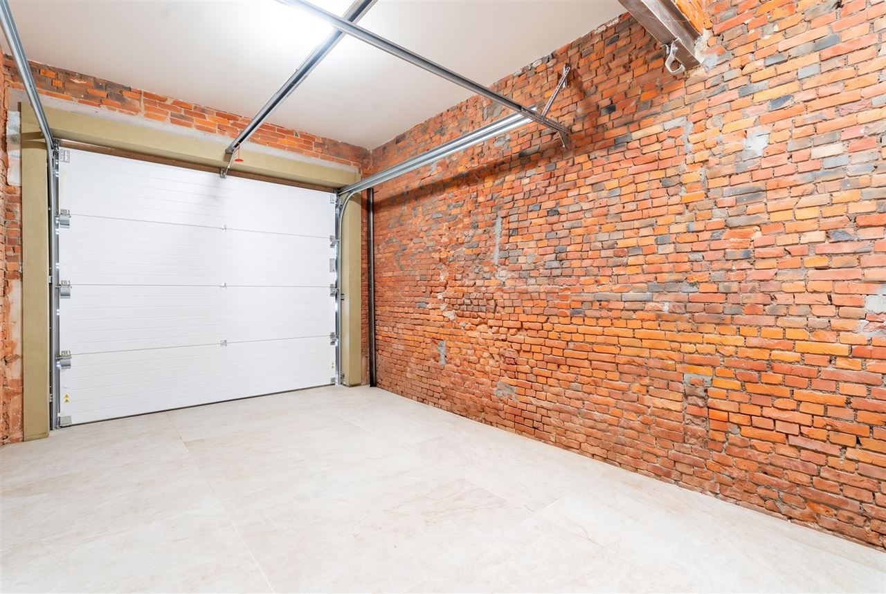 Gerenoveerde woning met EPC A, 4 slpk, garage en stadstuin!