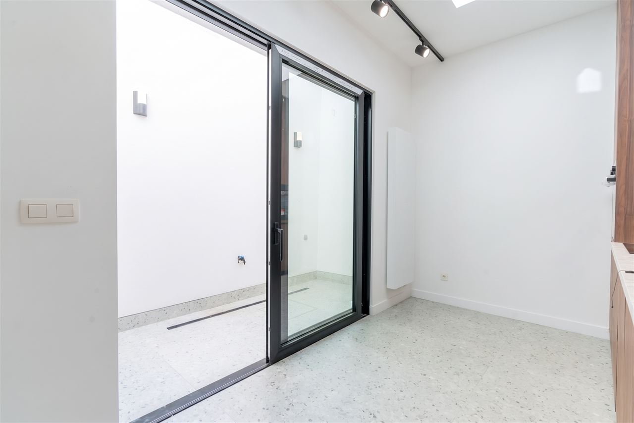 Karaktervolle, volledig gerenoveerde woning met 3 slpk