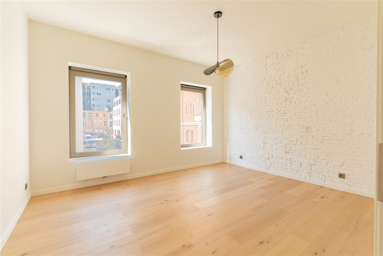 Gerenoveerde woning met EPC A, 4 slpk, garage en stadstuin!