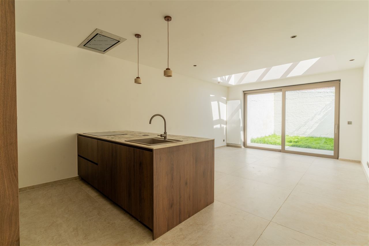 Gerenoveerde woning met EPC A, 4 slpk, garage en stadstuin!