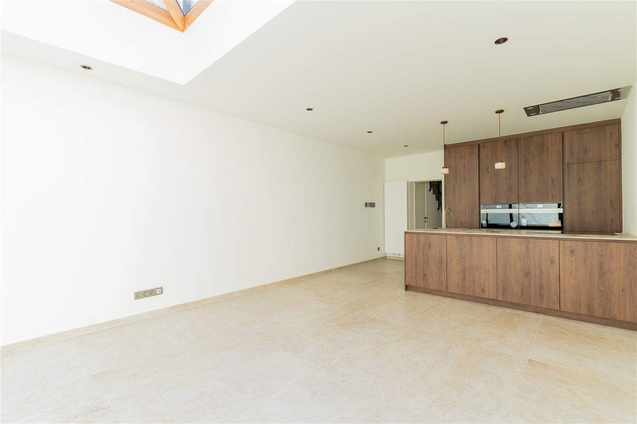 Gerenoveerde woning met EPC A, 4 slpk, garage en stadstuin!