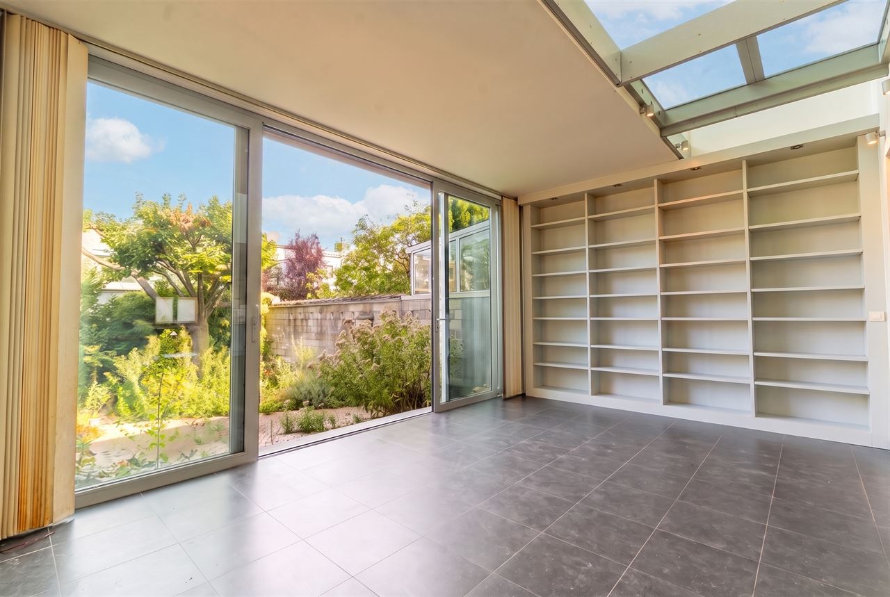 Karaktervolle woning met 4 slaapkamers en gezellige tuin!
