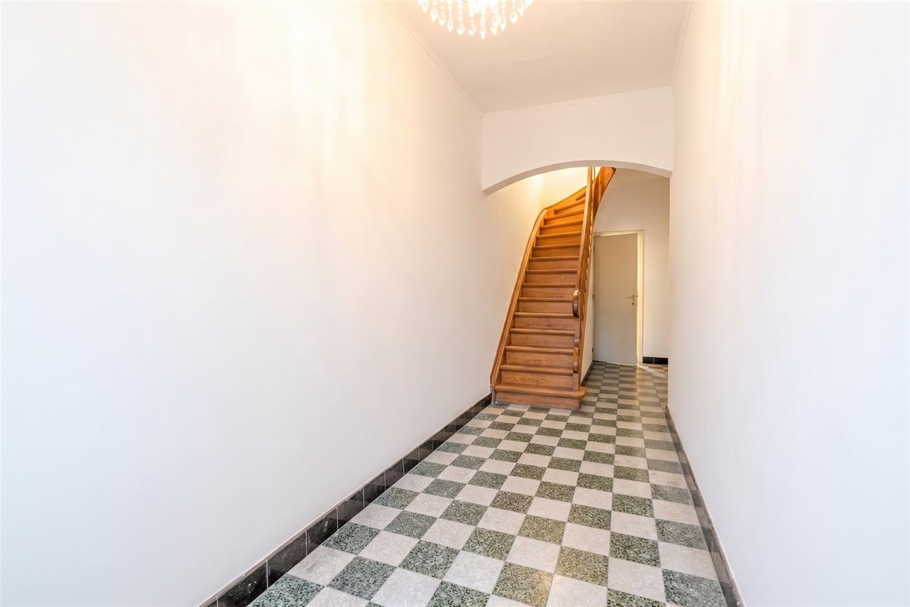 Te renoveren APP met 2 terrassen in Borgerhout!