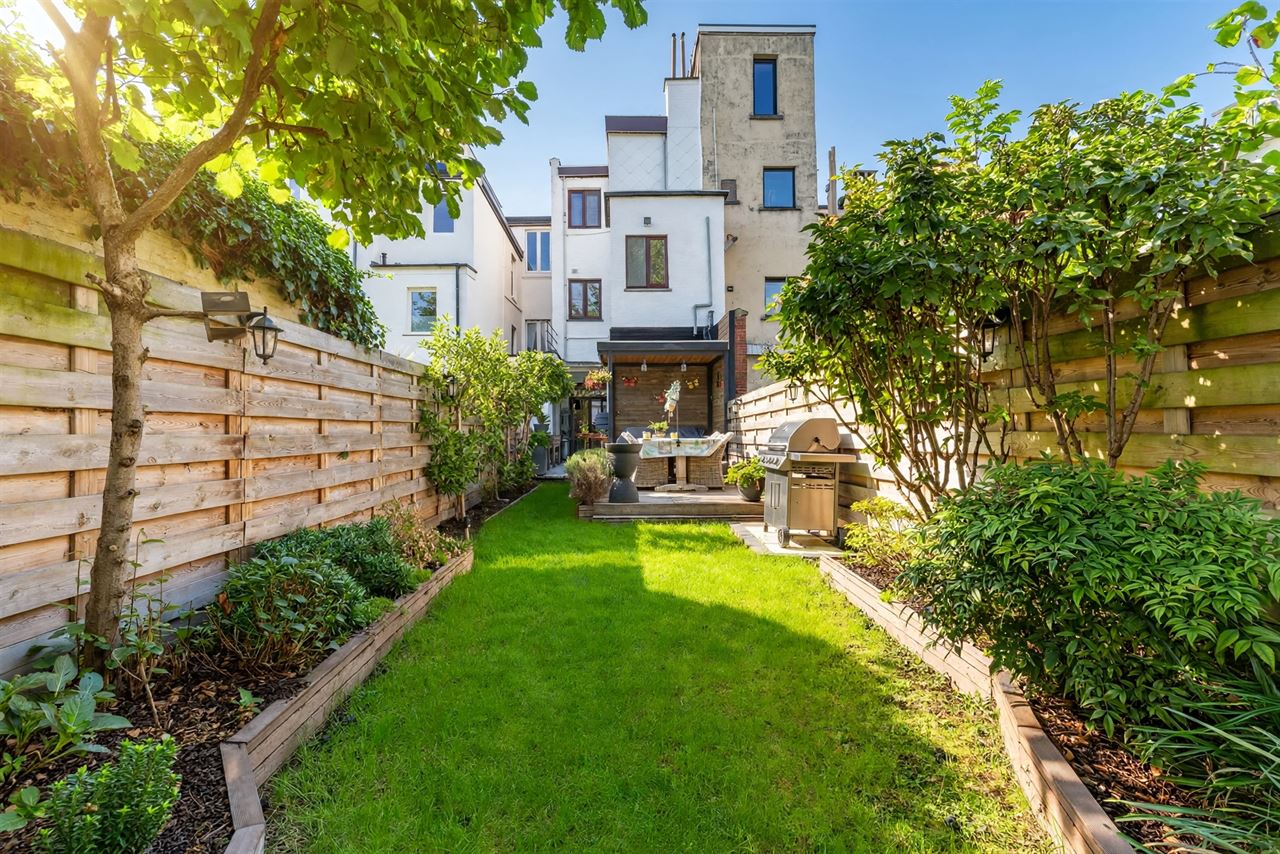 Charmante herenwoning met extra appartement & prachtige tuin