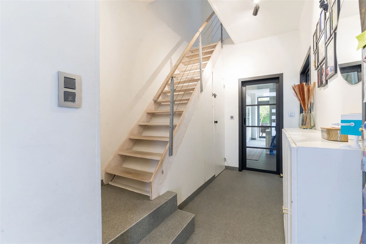 Instapklare woning met 3 SLPK + voor- én stadstuin!