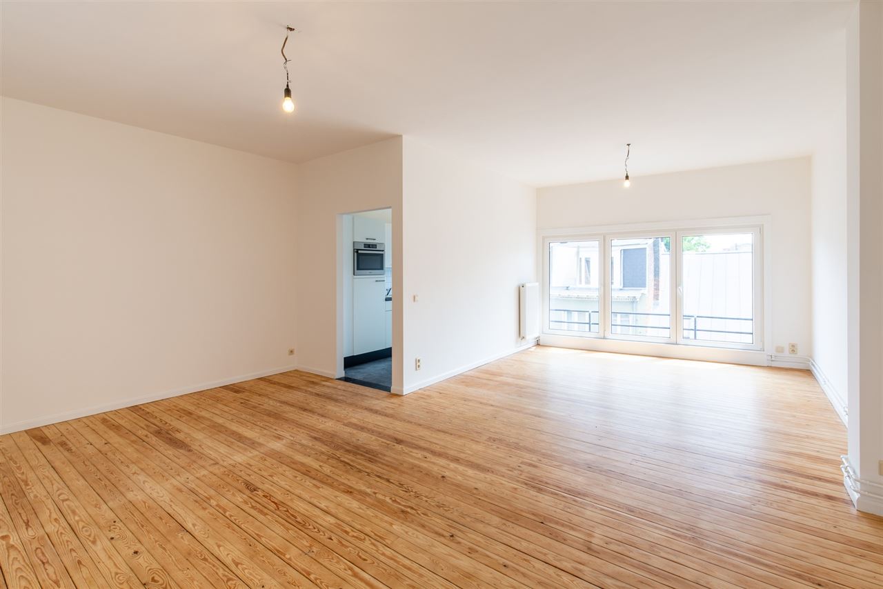 Lichtrijk appartement met 1 slaapkamer in Antwerpen