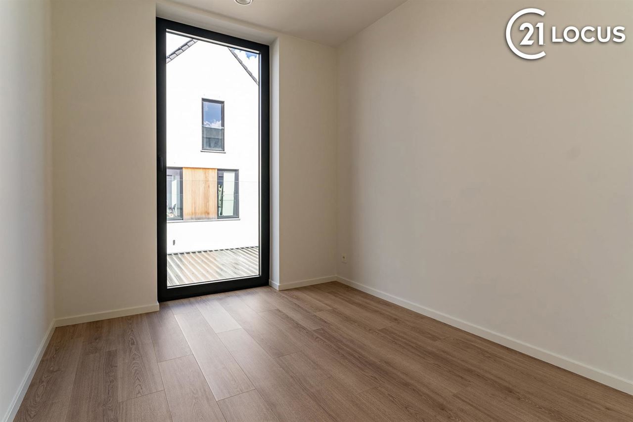 Nieuwbouwapp met 2 slpk's, terras en parking (-1) in Beveren