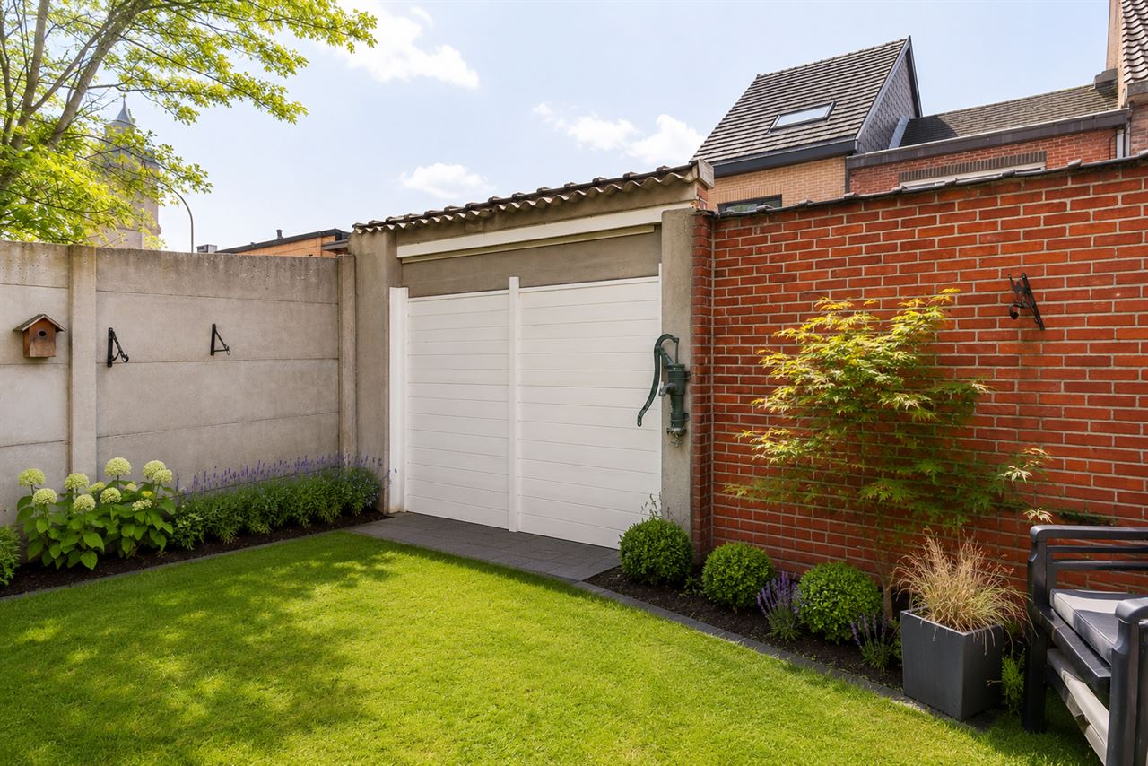 Ruime gezinswoning met 3 slpk, garage en recente renovatie