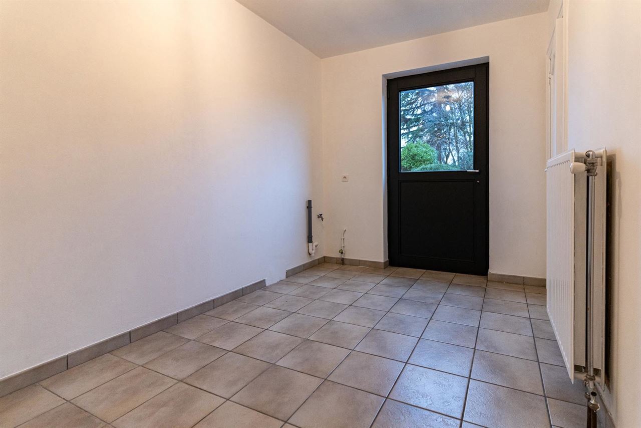 276 m² wooncomfort op 1.025 m² in hartje Melsele