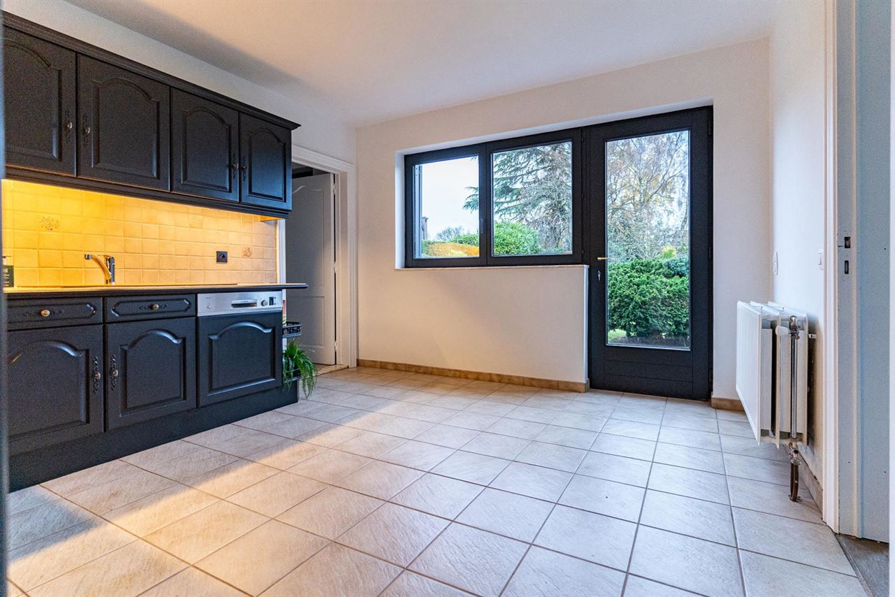 276 m² wooncomfort op 1.025 m² in hartje Melsele