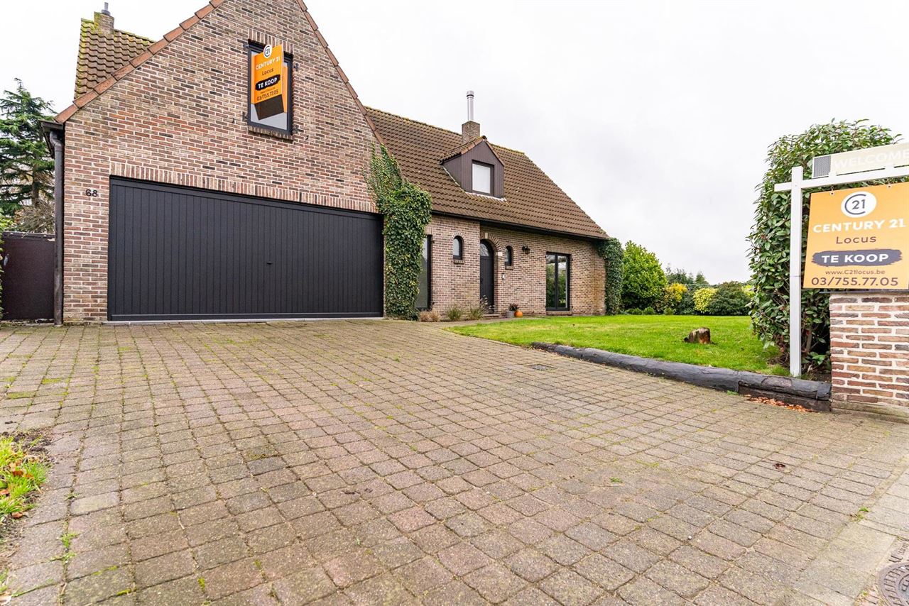 276 m² wooncomfort op 1.025 m² in hartje Melsele