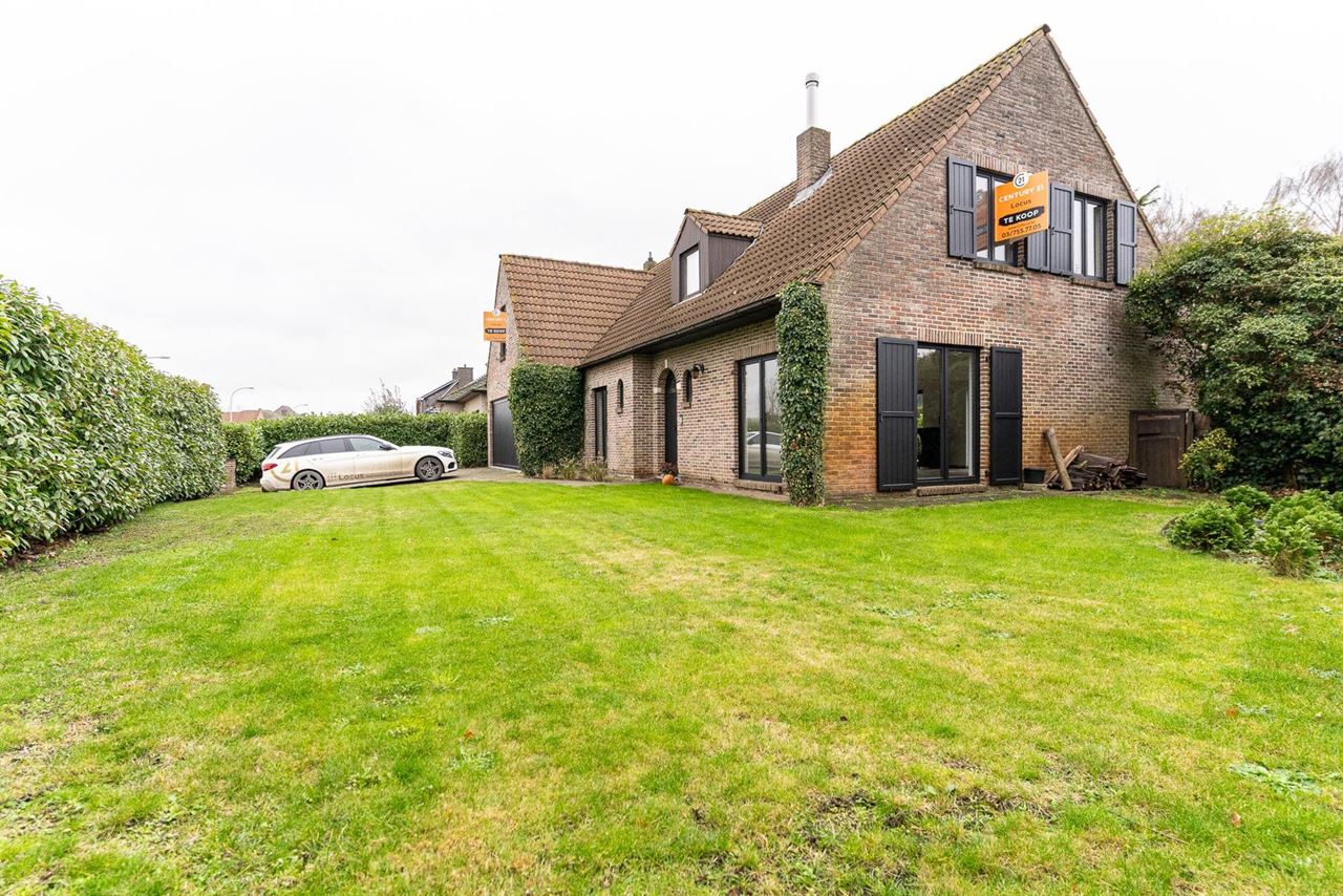 276 m² wooncomfort op 1.025 m² in hartje Melsele