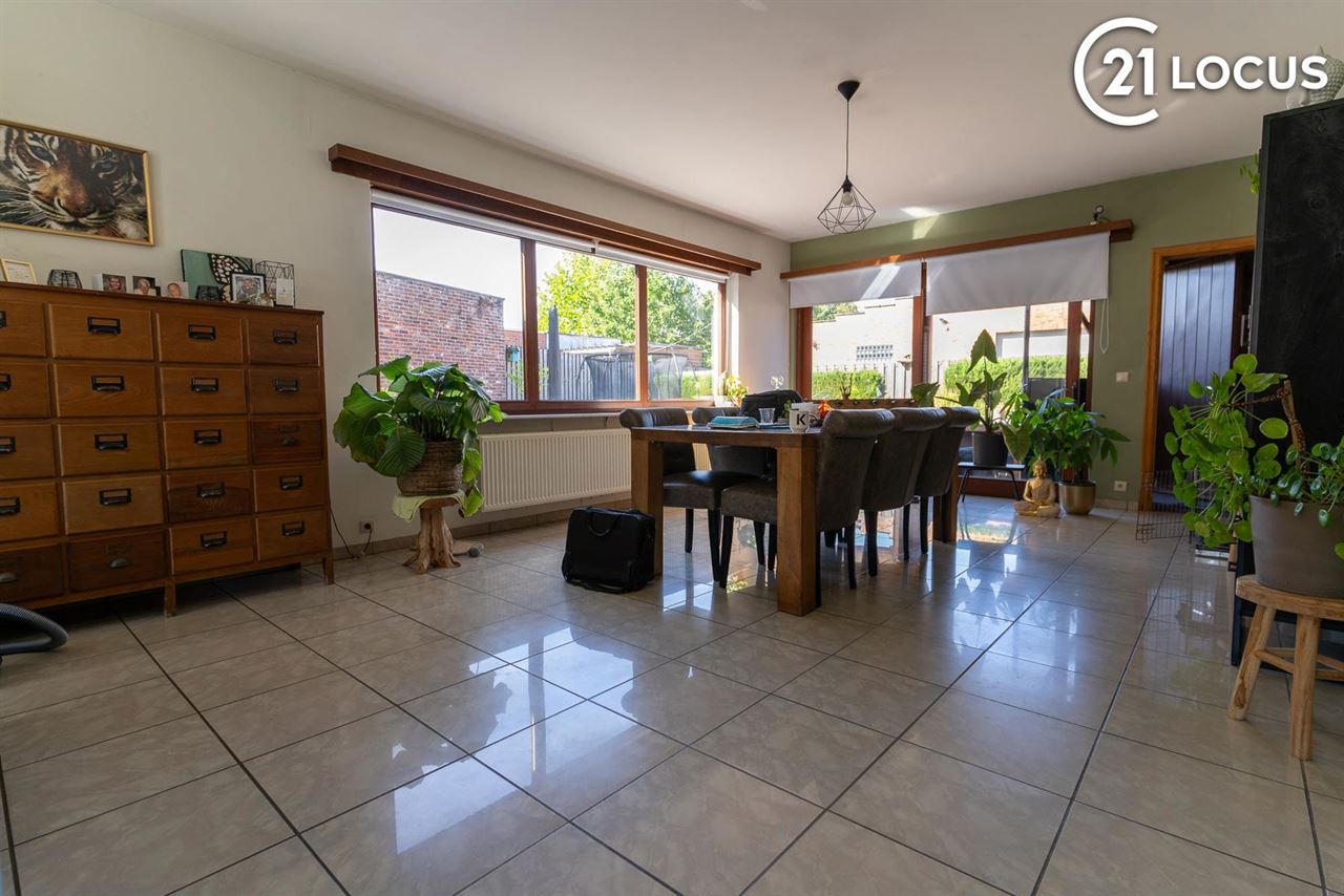 Ruime woning met 3 slaapkamers, 2 badkamers en groot terras