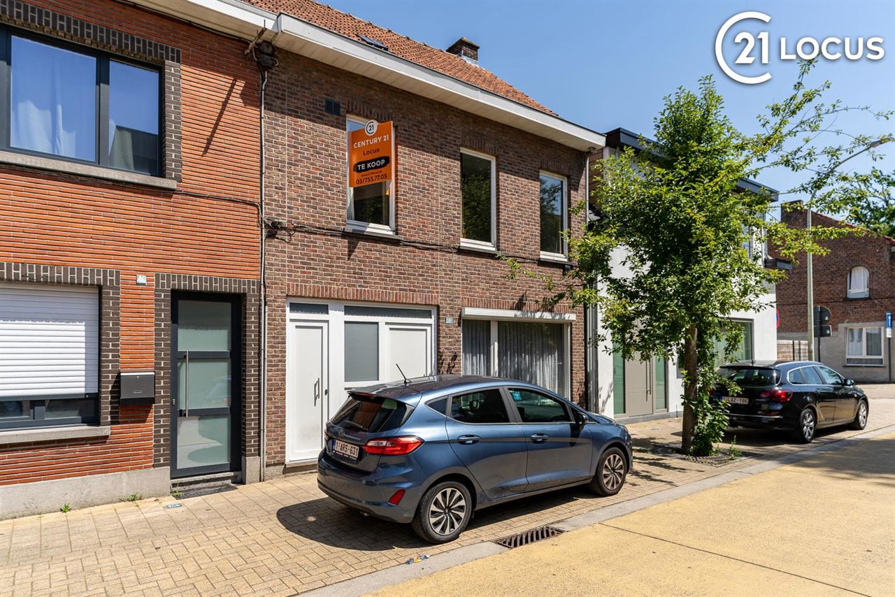 Instapklare HOB met 3 slaapkamers en tuin in hartje Beveren!