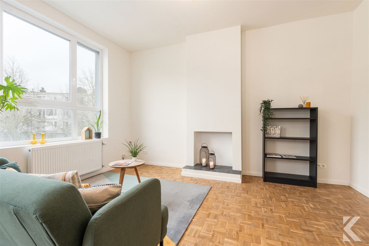 Magnifiek gerenoveerde duplex met 3 slaapkamers + terras!
