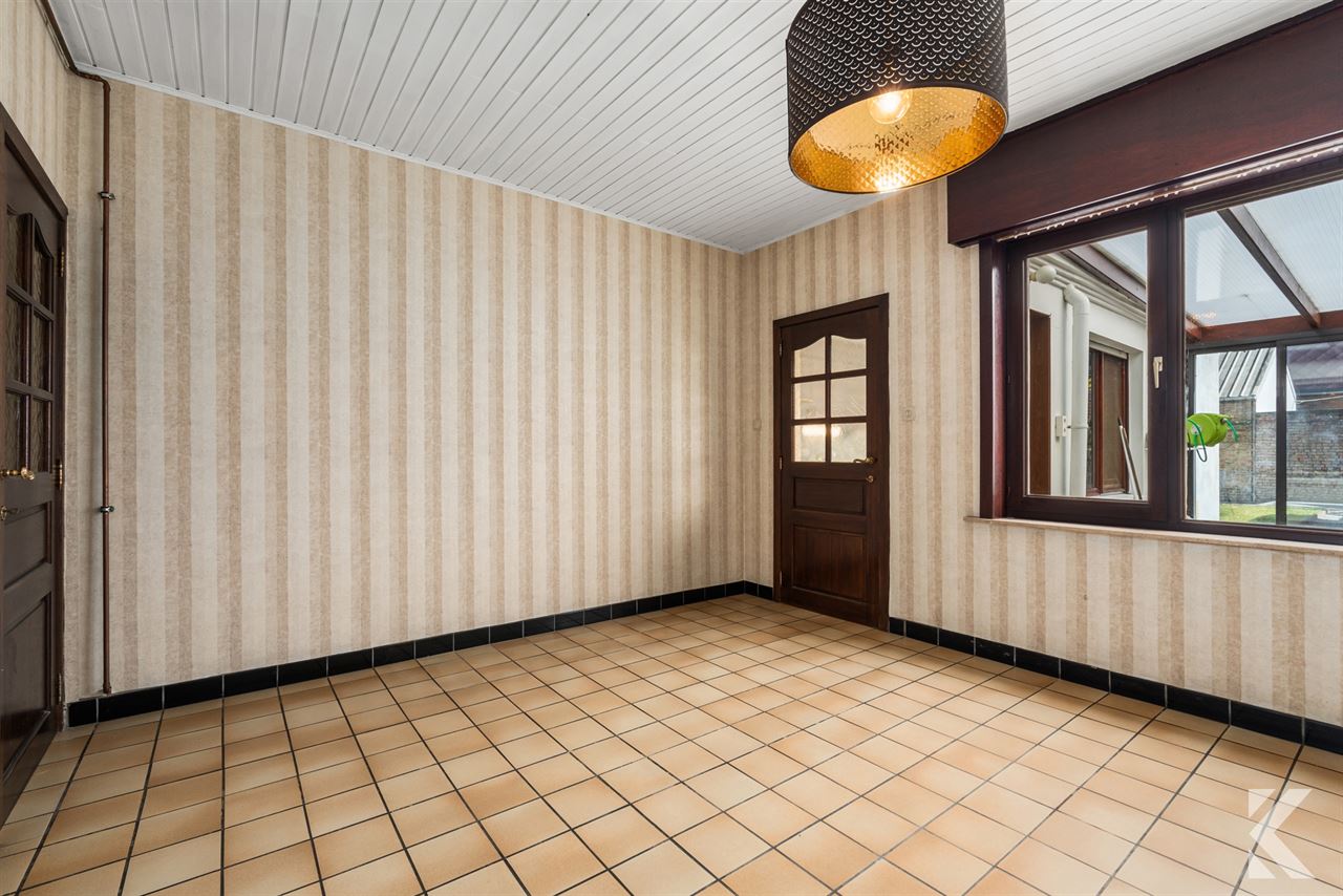 Rijwoning met garage, 3 slpk, tuin, gigantische zolder.