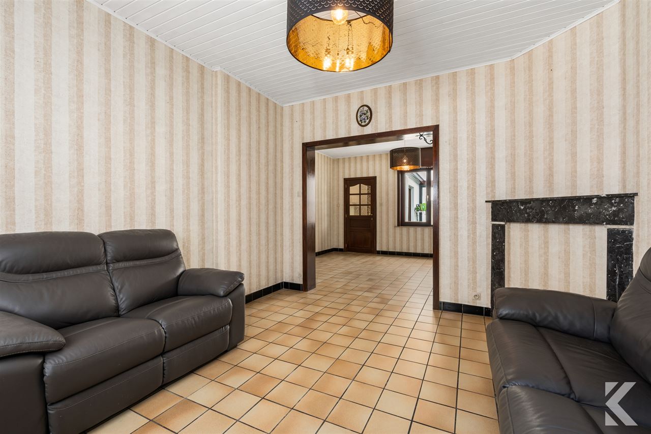 Rijwoning met garage, 3 slpk, tuin, gigantische zolder.