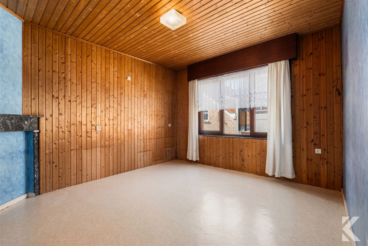 Rijwoning met garage, 3 slpk, tuin, gigantische zolder.