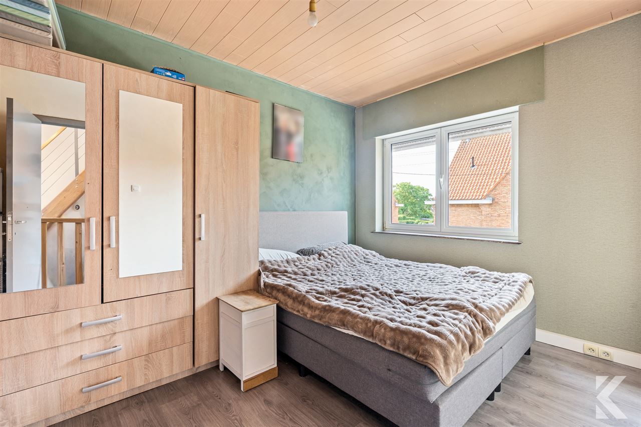Instapklare gezinswoning met 3 slpkm, grote tuin/terrassen