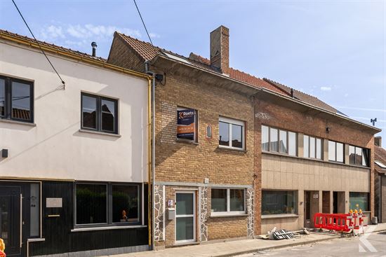 Instapklare gezinswoning met 3 slpkm, grote tuin/terrassen