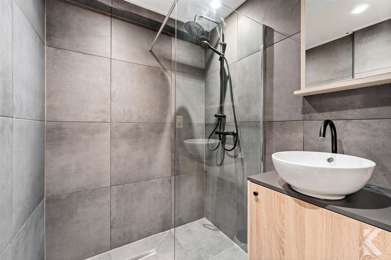 Stijlvol instapklaar app 2 slpk, lift, balkon - topligging