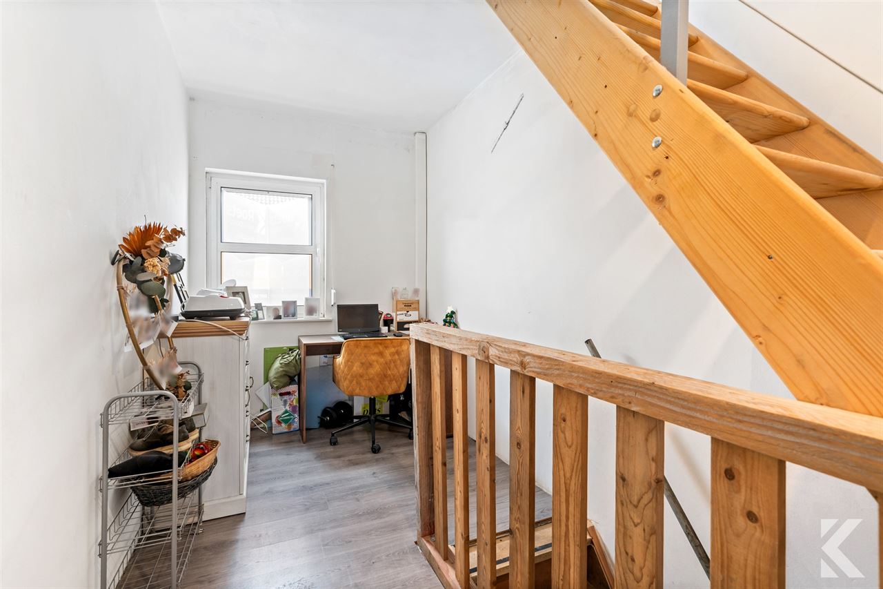 Instapklare gezinswoning met 3 slpkm, grote tuin/terrassen