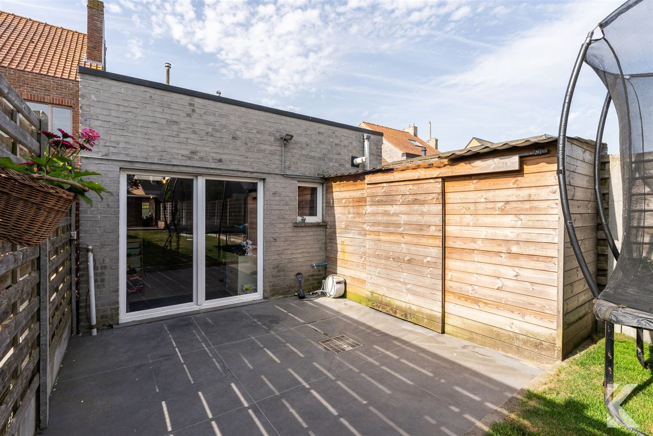 Instapklare gezinswoning met 3 slpkm, grote tuin/terrassen