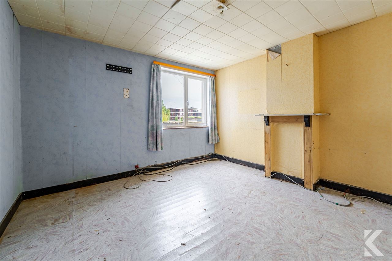 Te renoveren woning met veel potentieel en ruime zolder