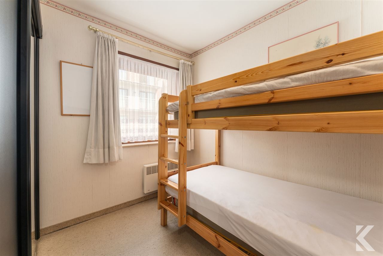 Instapklaar 2-slaapkamer app. met zijdelings zeezicht