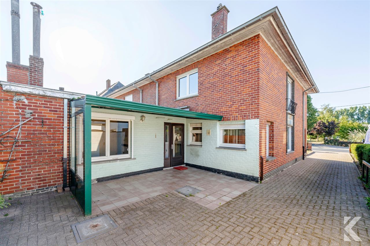 Ruime gezinswoning op 553 m² met garage en open zicht