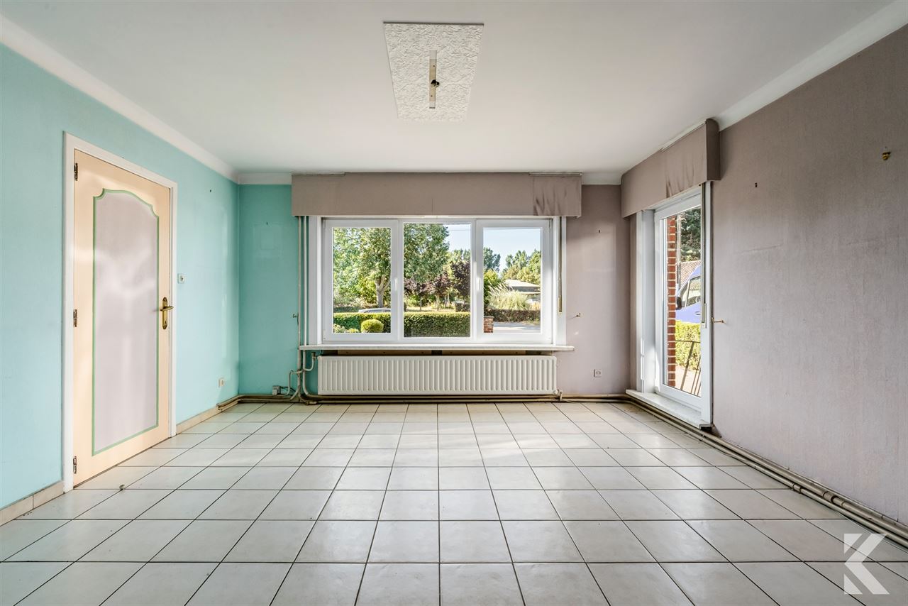 Ruime gezinswoning op 553 m² met garage en open zicht
